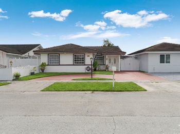 5673 SW 149th Ave