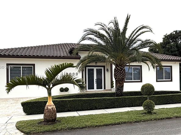 Undisclosed Address #A11944885, Miami FL 33165