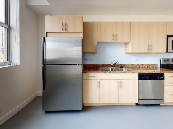 111 E Flagler St 810, Miami FL 33131