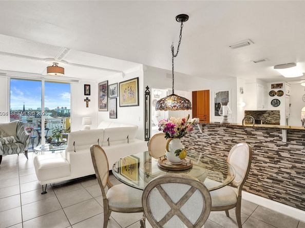 215 SW 42nd Ave 704, Miami FL 33134