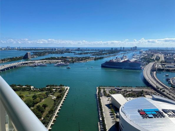 888 Biscayne Blvd 4806, Miami FL 33132