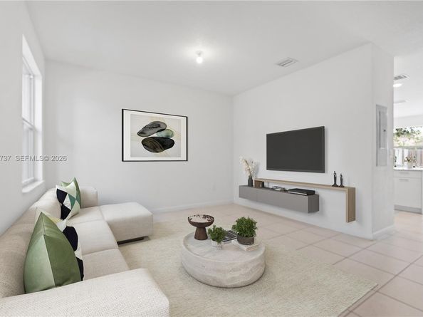 12147 NW 23rd Ct, Miami FL 33167