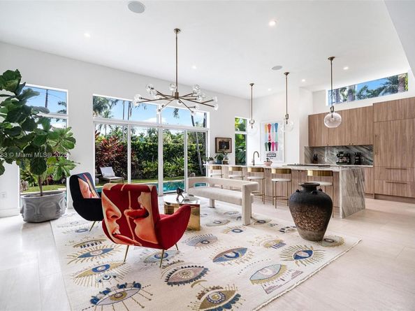 520 E Dilido Dr, Miami Beach FL 33139