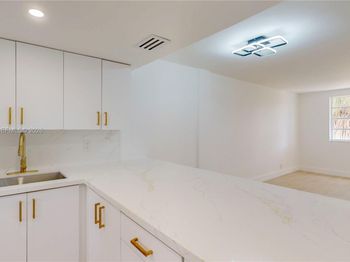 1333 E Hallandale Beach Blvd