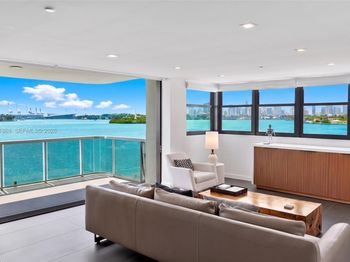 9 Island Ave