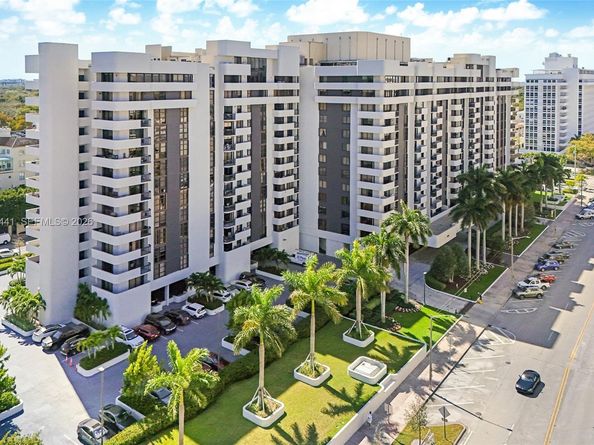 600 Biltmore Way 1018, Coral Gables FL 33134