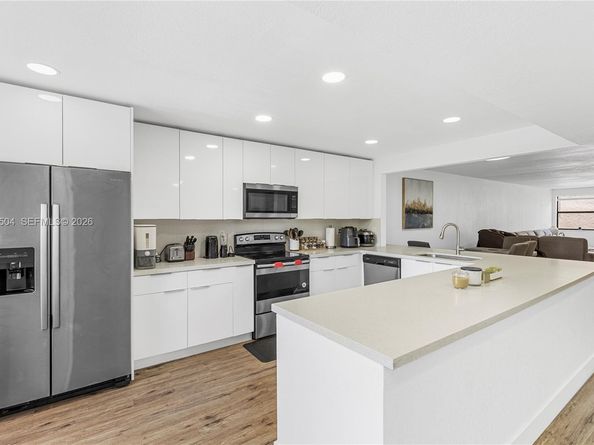 2704 NW 104th Ave 306, Sunrise FL 33322