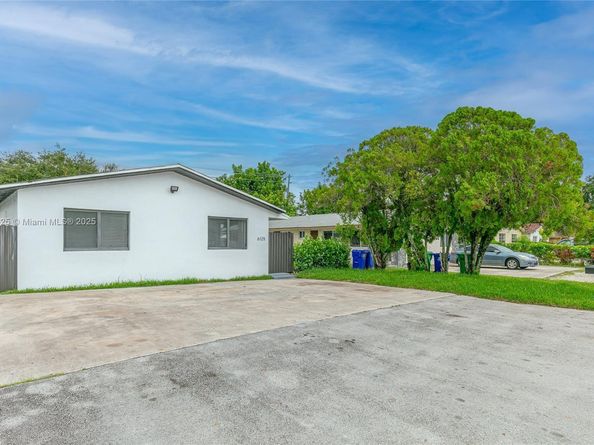 6125 SW 40th Ct, Miramar FL 33023