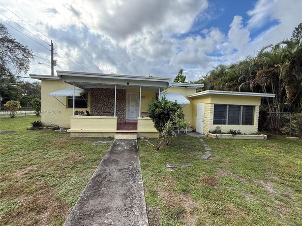 9900 NW 25th Ave, Miami FL 33147