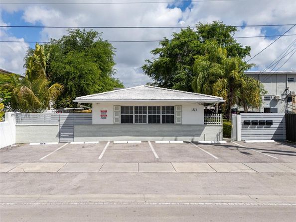 571 NE 67th St, Miami FL 33138