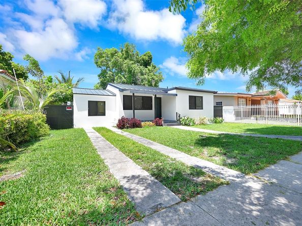 2261 SW 26th St, Miami FL 33133