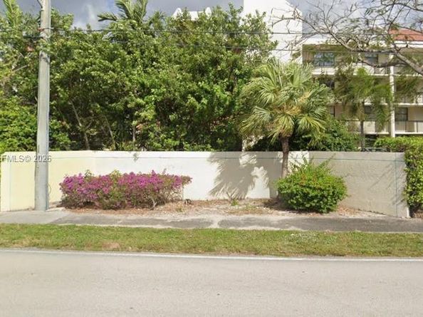 116 Lake Emerald Dr 408, Oakland Park FL 33309