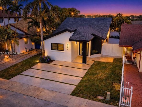 8961 SW 6th St, Miami FL 33174