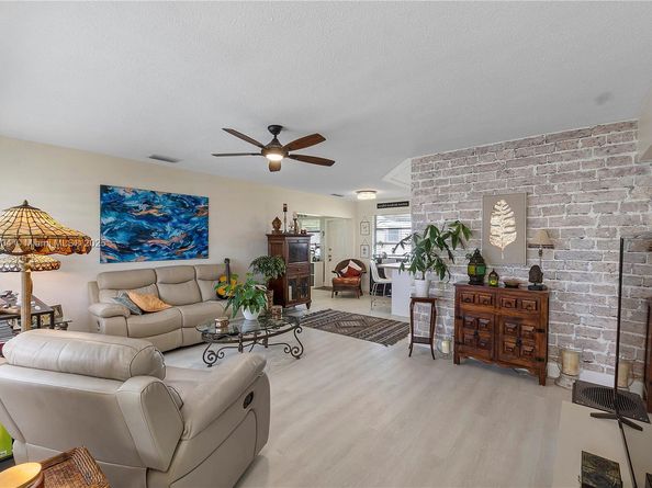 3114 Byron Cir 128, Hollywood FL 33021