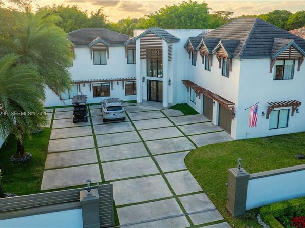 4844 NW 94th Doral Pl, Doral FL 33178