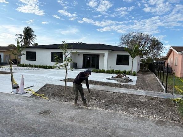 14231 SW 286th St, Homestead FL 33033