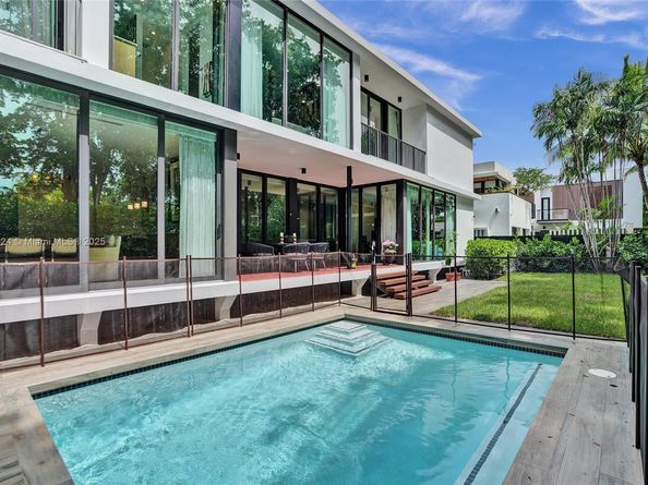 4061 Matheson Ave, Miami FL 33133