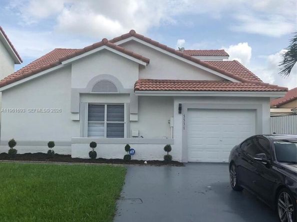5531 NW 188th St, Miami Gardens FL 33055