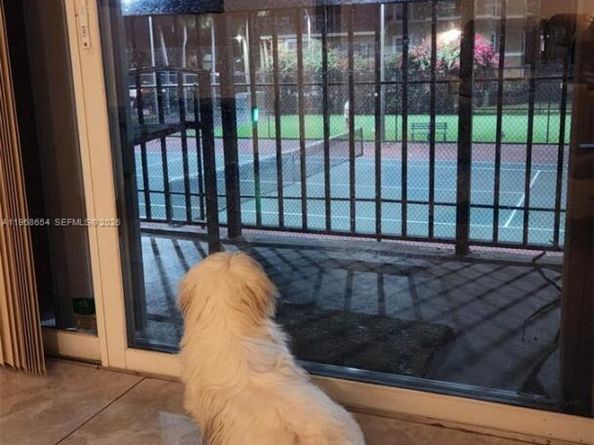 8801 Wiles Rd 208, Coral Springs FL 33067