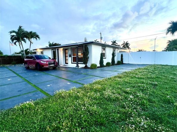 5100 SW 116th Ave, Miami FL 33165