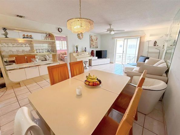 1355 NE 167th St 302, Miami FL 33162
