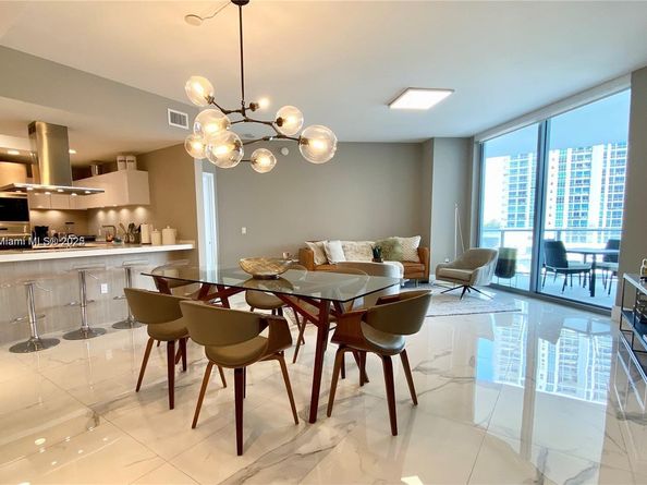 17111 Biscayne Blvd 403, North Miami Beach FL 33160