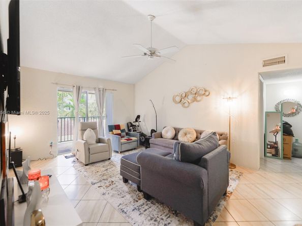 875 Riverside Dr 735, Coral Springs FL 33071