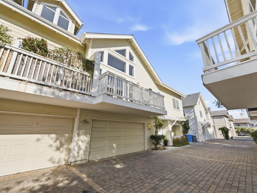 21751 Granada Avenue, Cupertino CA 95014