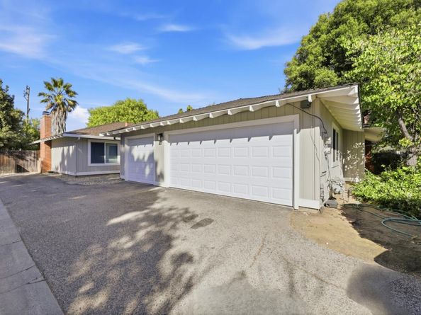 945-947 Miramonte Avenue, Mountain View CA 94040