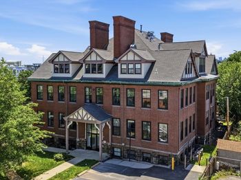 220 Spencer Ave