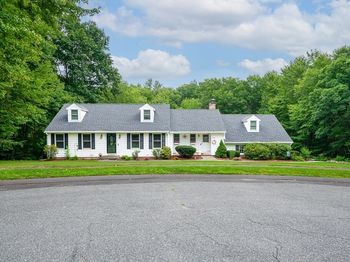 240 Meadow Wood Dr