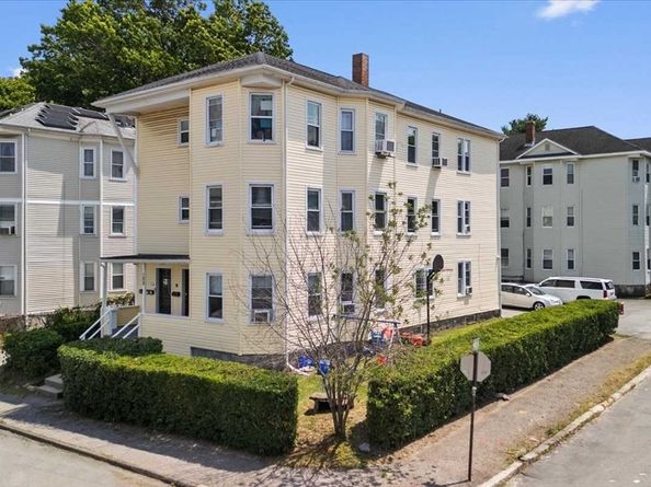 122 Dorchester St, Worcester MA 01604