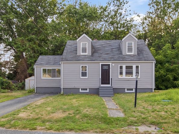 3 Hendricks St, Avon MA 02322