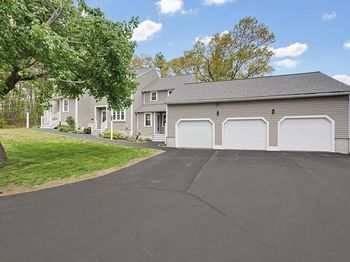206 Laurelwood Dr