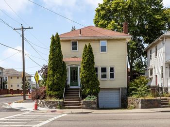 616 Adams St