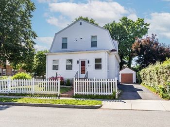 78 Arnold St