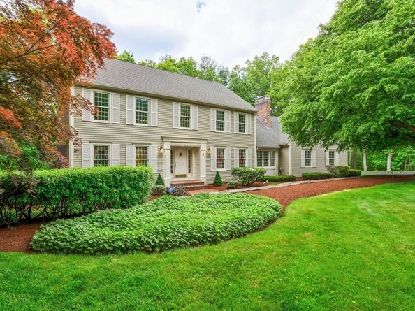 7 Village Green Lane, Holden MA 01520