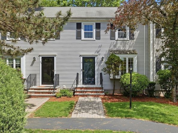35 Casey Circle 35, Waltham MA 02451