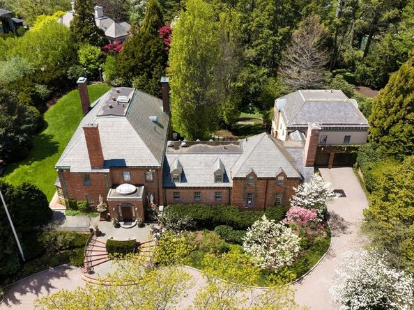 40 Singletree Rd, Brookline MA 02467