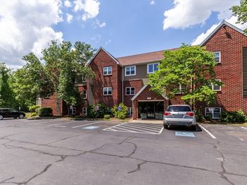 35 Longworth Ave