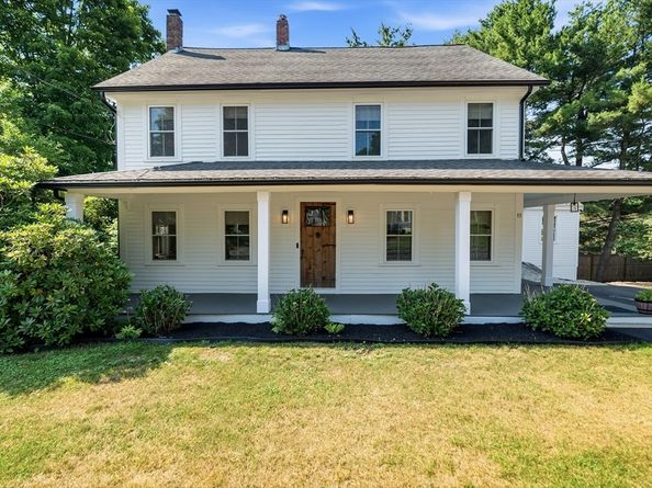 11 Crescent St, Stow MA 01175