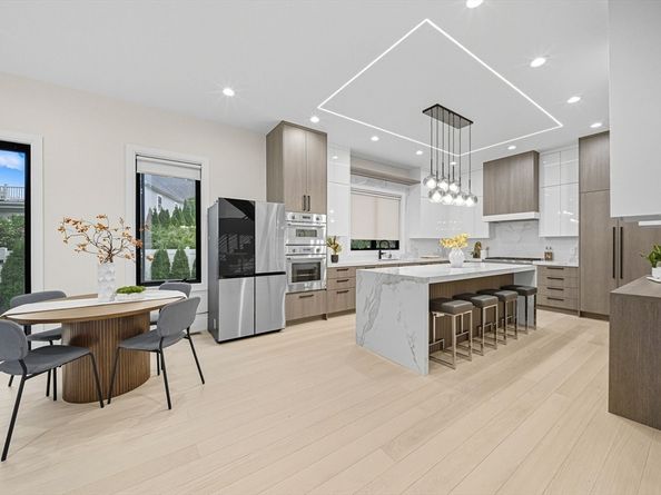 5 Kappius Path, Newton MA 02459