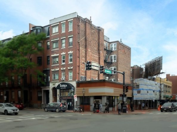 9 Bowdoin St, Boston MA 02114