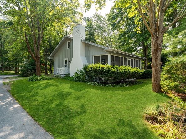 8 Captain's Lane, Mattapoisett MA 02739