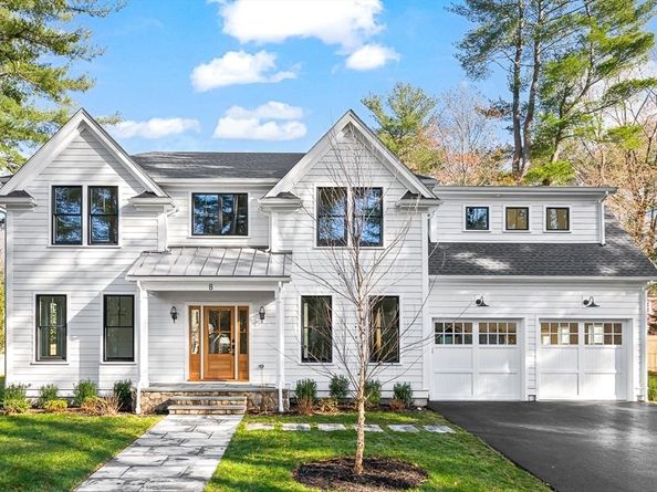 8 Oakdale Ave, Wellesley MA 02482
