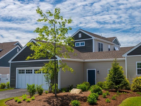 44 Outlook East 44, Plymouth MA 02360