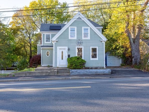 303 Middle St, Weymouth MA 02189