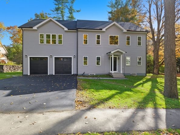 20 Pine Hill Rd, Lynnfield MA 01940