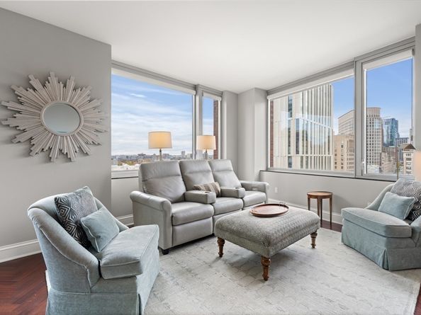 1 Charles St South 1110, Boston MA 02116