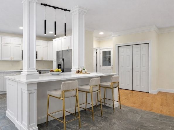 12 Beale Street, Worcester MA 01606